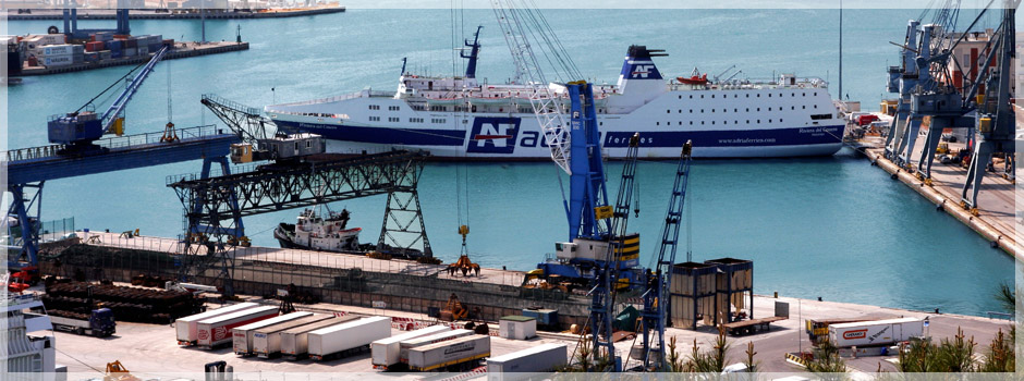 cargo Adriaferries traghetto Albania